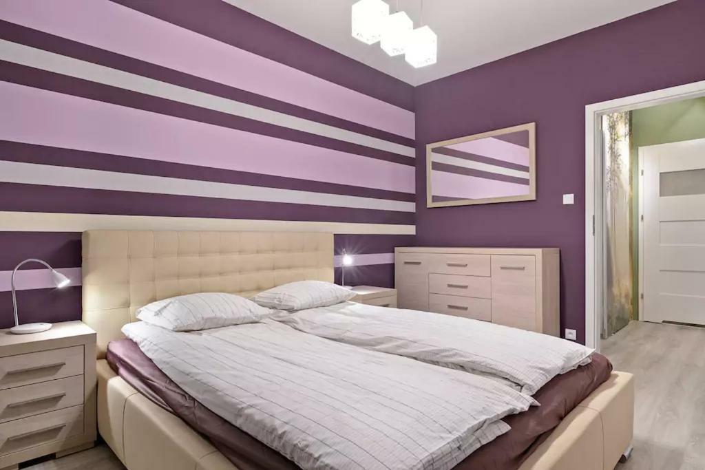 Strict Center Towarowa Lägenhet Poznań Exteriör bild